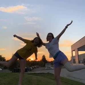 Meet your Posher, Chloe